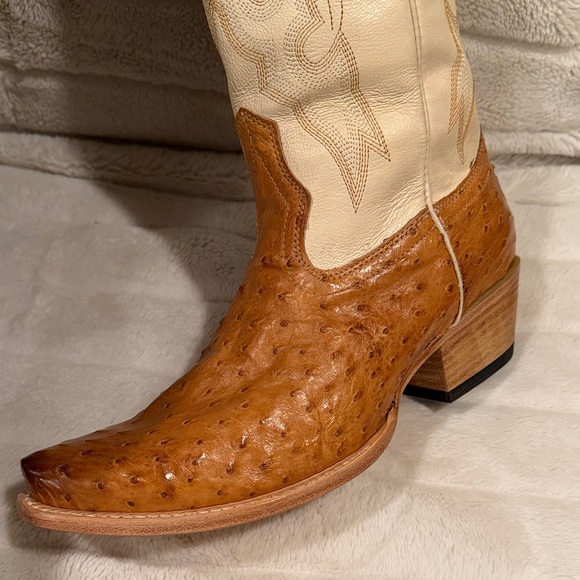 Freebird woodland wheat ostrich Cream and Brown Heeled Boots - Picture 5 of 9
